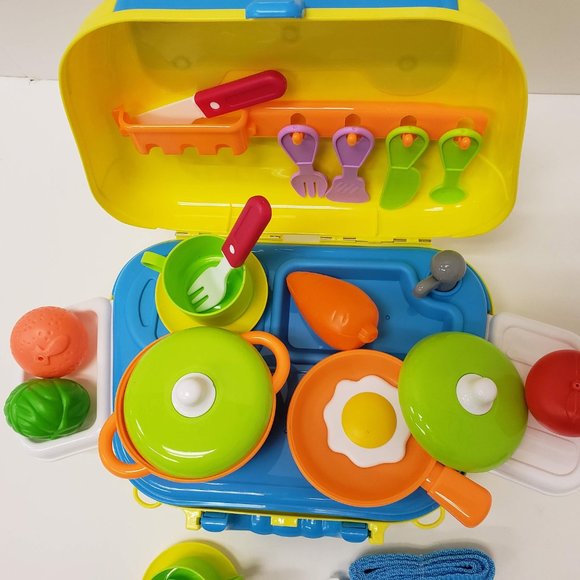 New Portable Mini Toy Kitchen set - Picture 4 of 15